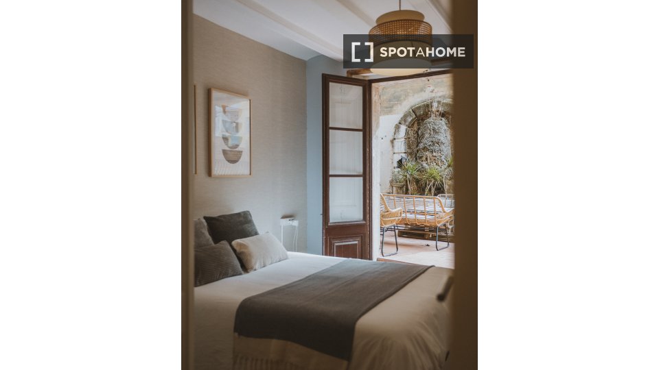 Double room Barcelona, 5 beds, 140m² — photo 36