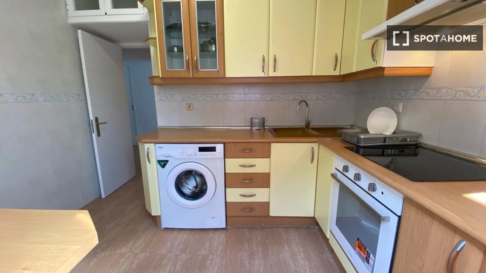 Double room Madrid, 4 beds — photo 9
