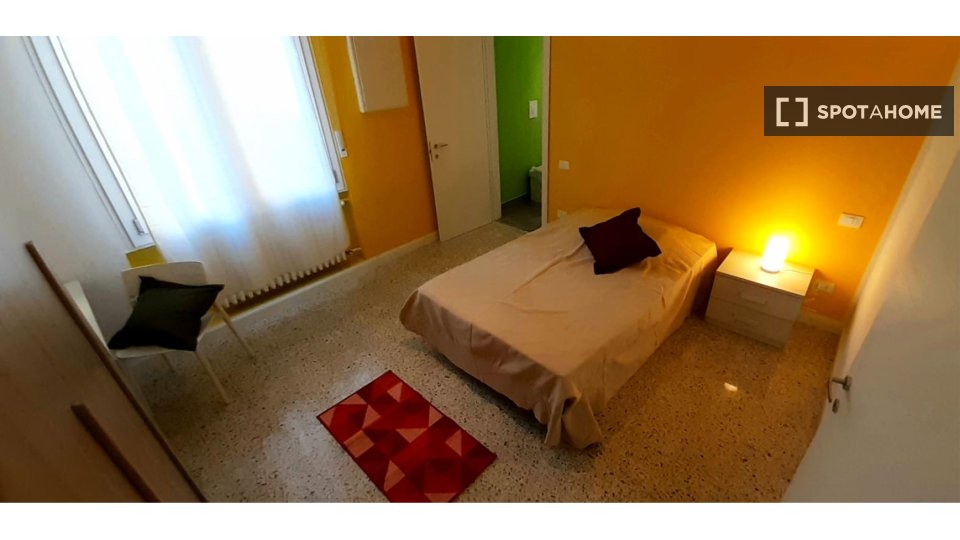 Double room Bologna, 4 beds, 125m² — photo 10