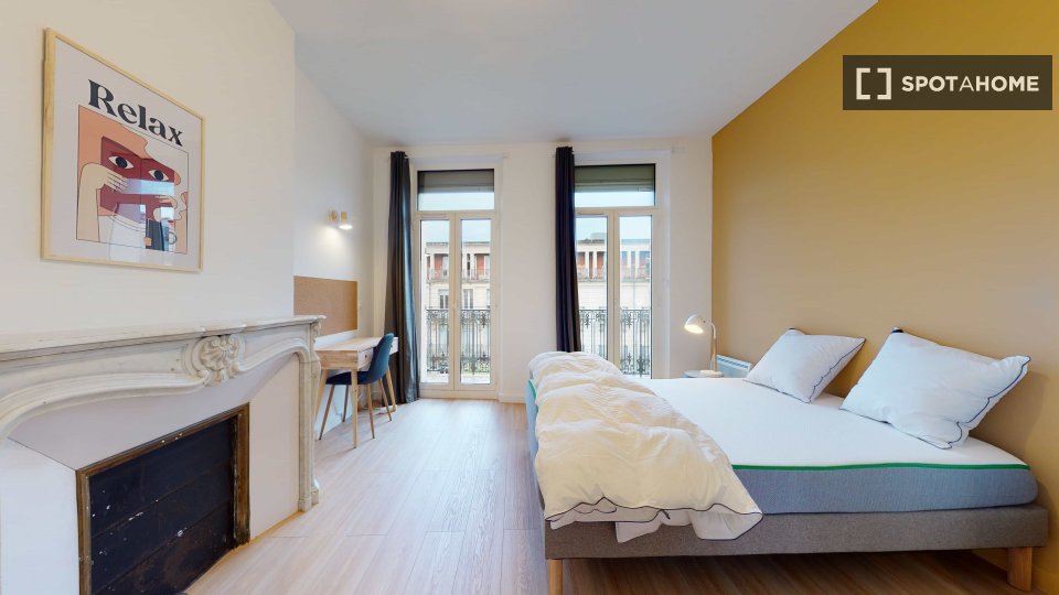 Double room Marseille, 18 beds — photo 1