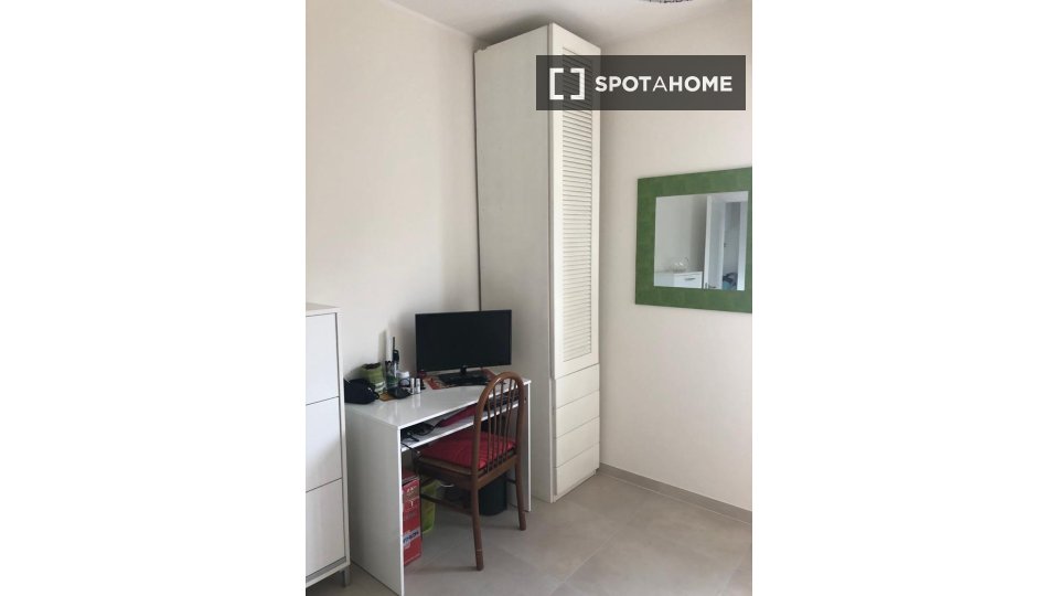 Double room Milan, 2 beds — photo 7