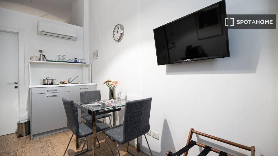Apartment Milan, 1 bed, 45m² — photo 5