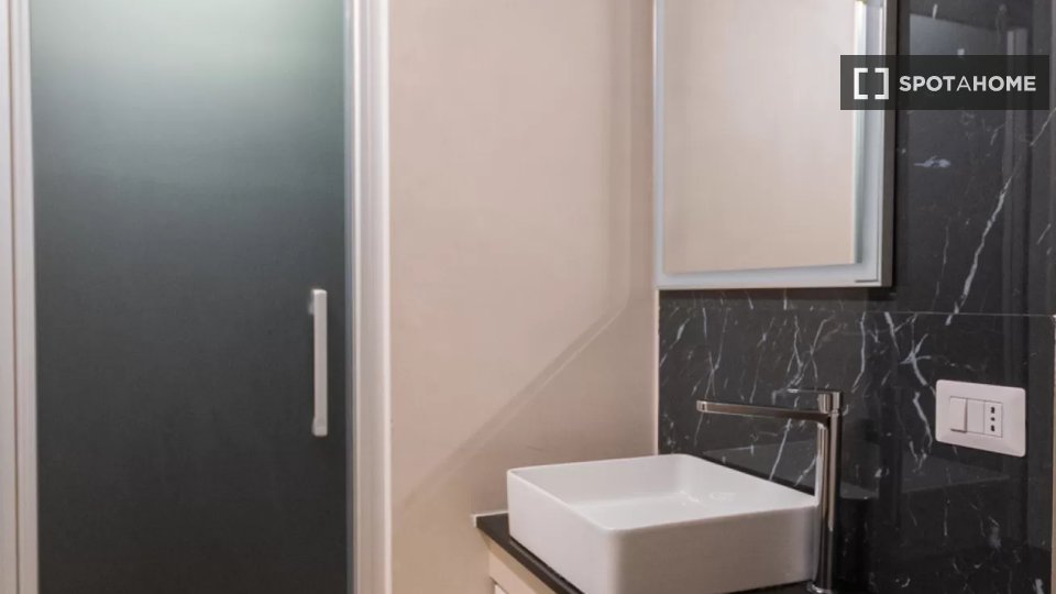 Apartment Milan, 1 bed — photo 5