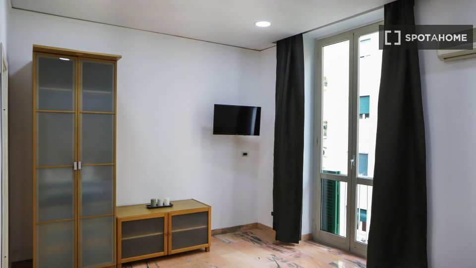 Apartment Naples, 3 beds — photo 17