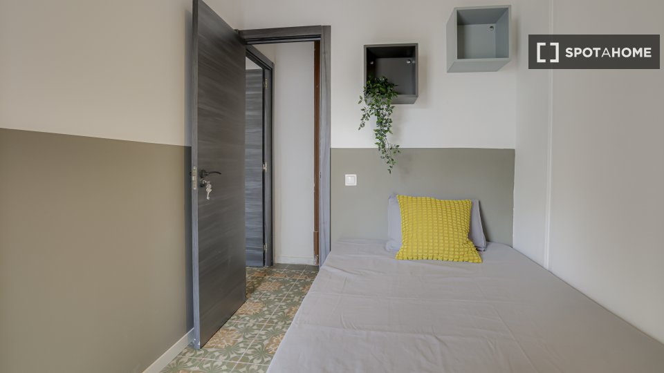 Double room Barcelona, 6 beds, 100m² — photo 6