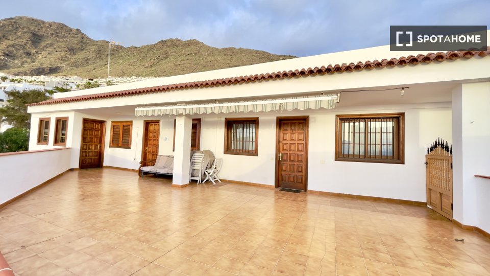 Piso de 2 habitaciones en alquiler en Santiago del Teide.