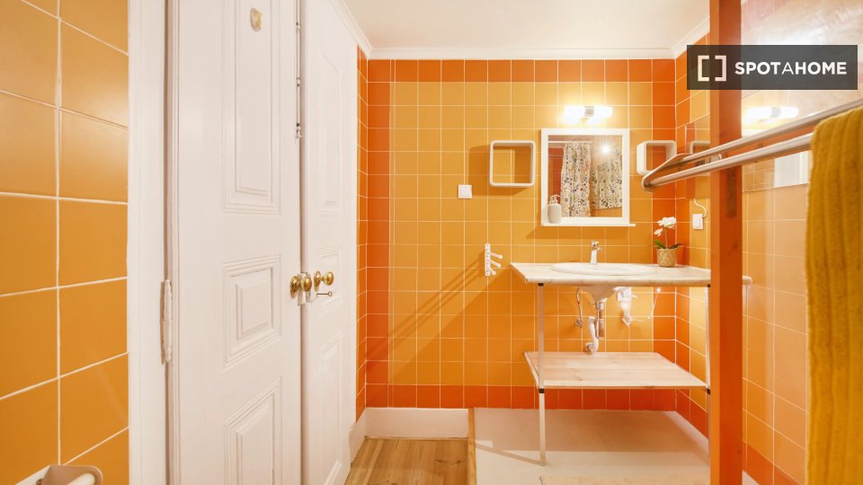 Double room Lisbon, 8 beds — photo 7