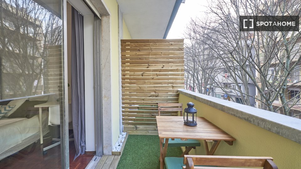 Double room Lisbon, 9 beds, 160m² — photo 32