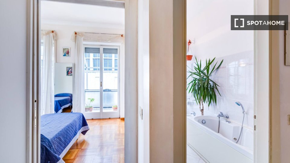 Double room Rome, 2 beds, 180m² — photo 9