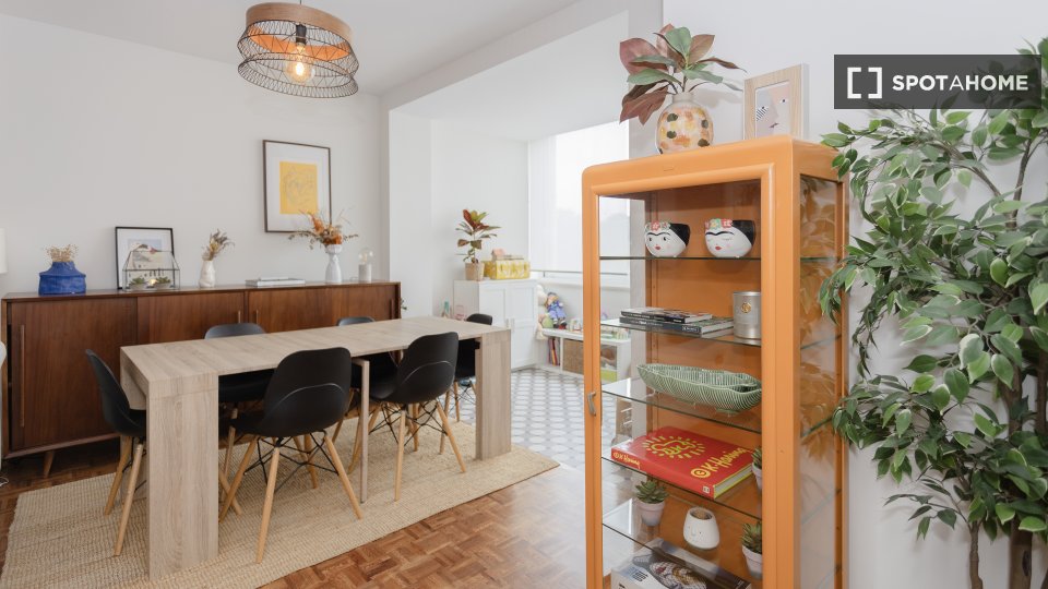 Apartment Porto, 3 beds, 140m² — photo 9