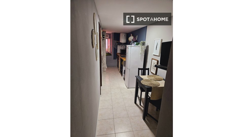 Apartment mono Lisbon, 20m² — photo 9