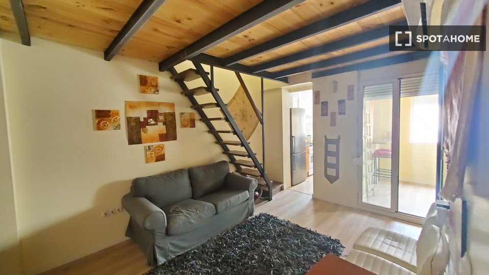 Appartamento con 2 camere da letto in affitto a Cabanyal-Canyamelar, Valencia - a Valencia