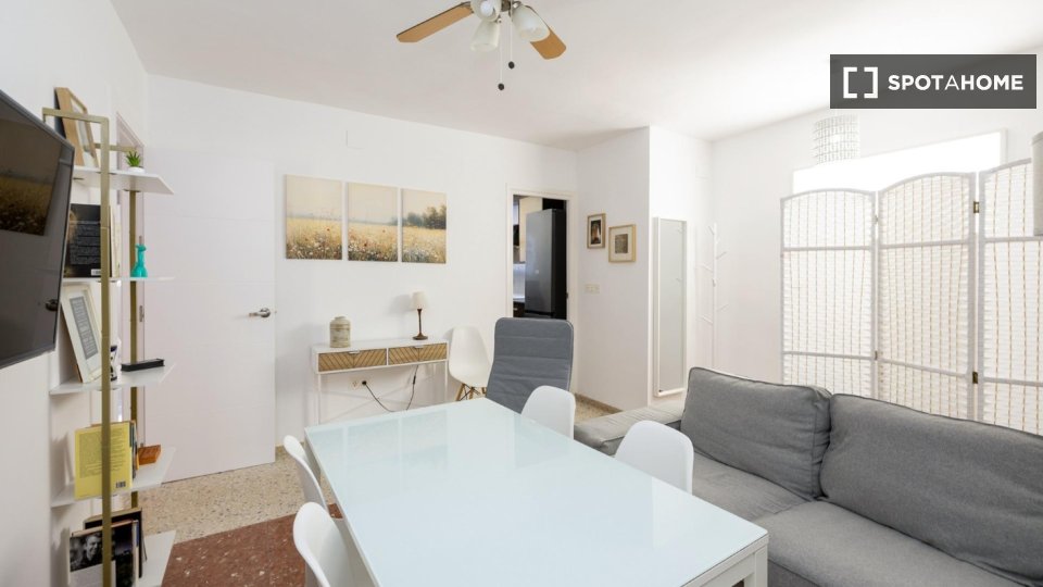 Double room Granada, 5 beds, 150m² — photo 9