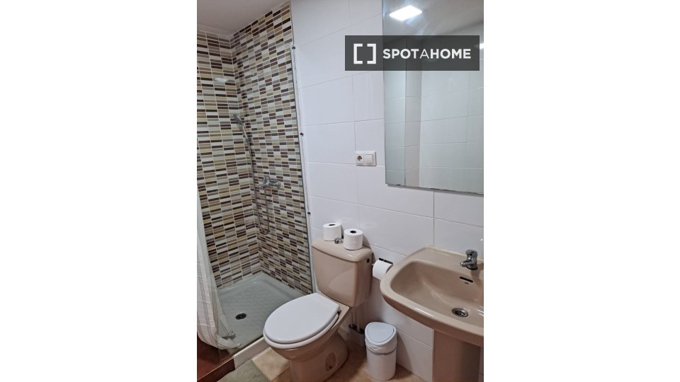 Apartment Valencia, 2 beds, 65m² — photo 2