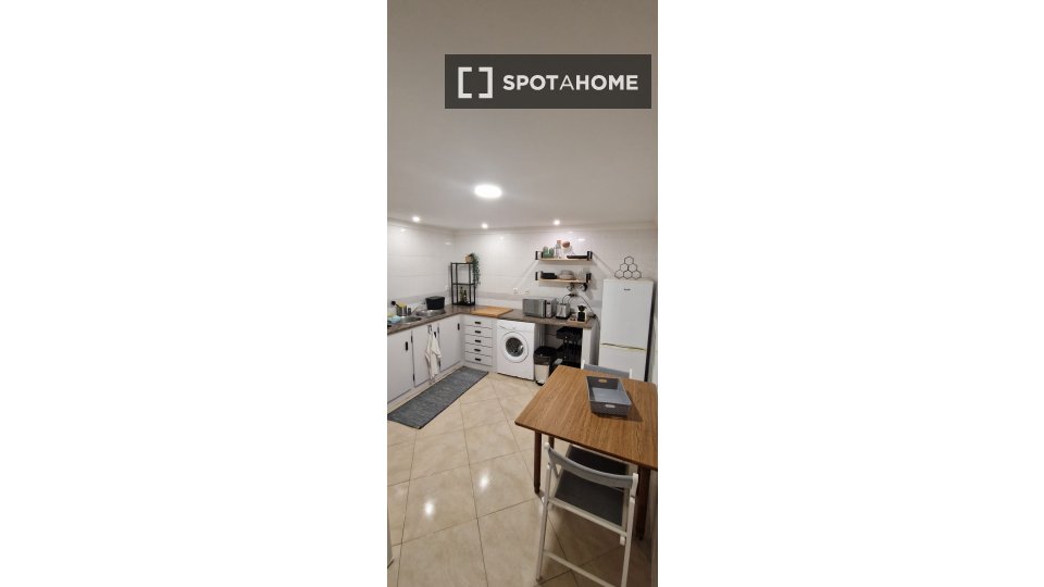 Apartment mono Lisbon, 40m² — photo 4