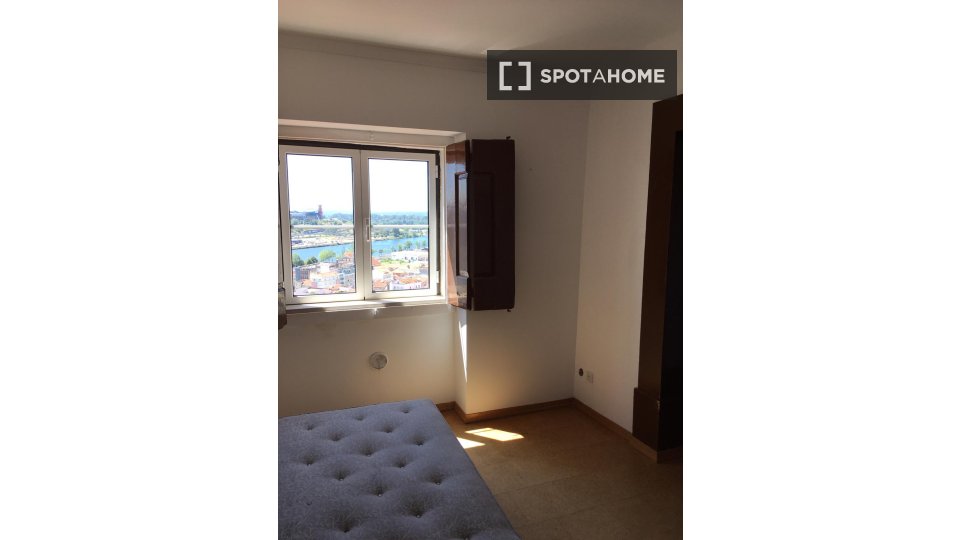 Double room Coimbra, 13 beds — photo 17