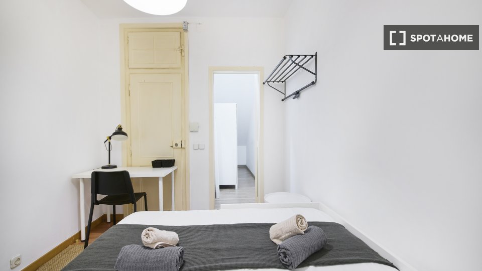 Double room Lisbon, 7 beds — photo 19