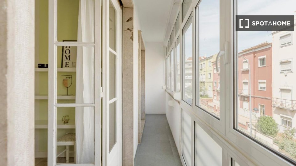 Apartment Lisbon, 2 beds — photo 16