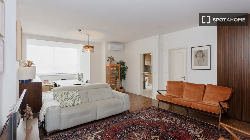 Apartment Porto, 3 beds, 140m² — photo 19