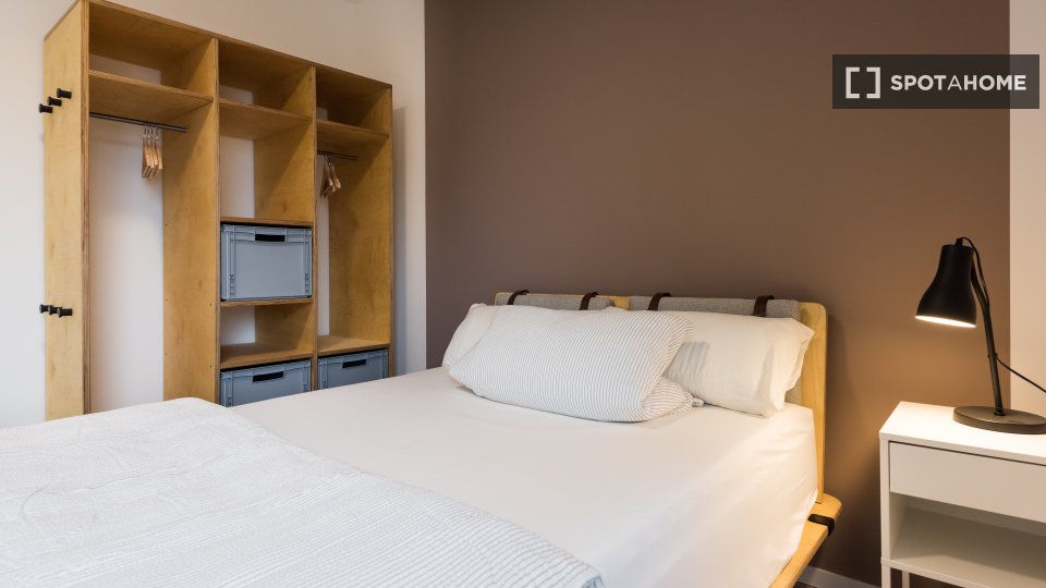 Double room Berlin, 4 beds, 76m² — photo 16