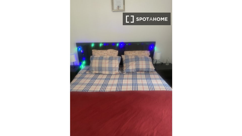 Double room Brussels, 1 bed — photo 10