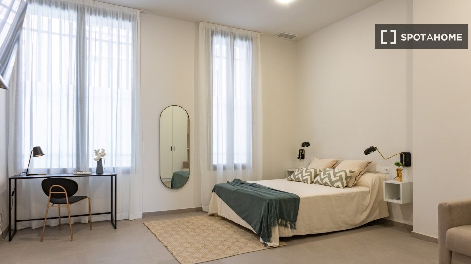 Chambre double Valence, 4 chambres, 133m² — photo 37