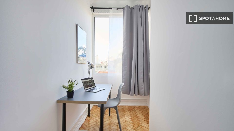 Double room Lisbon, 7 beds — photo 46