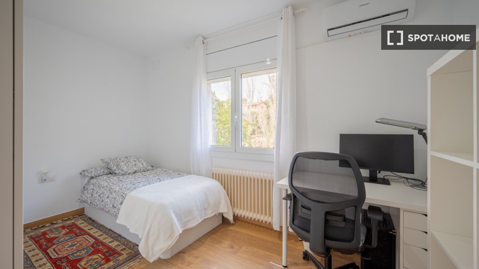 Double room Barcelona, 6 beds, 300m² — photo 18