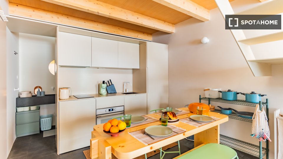 Apartment Lisbon, 2 beds — photo 16