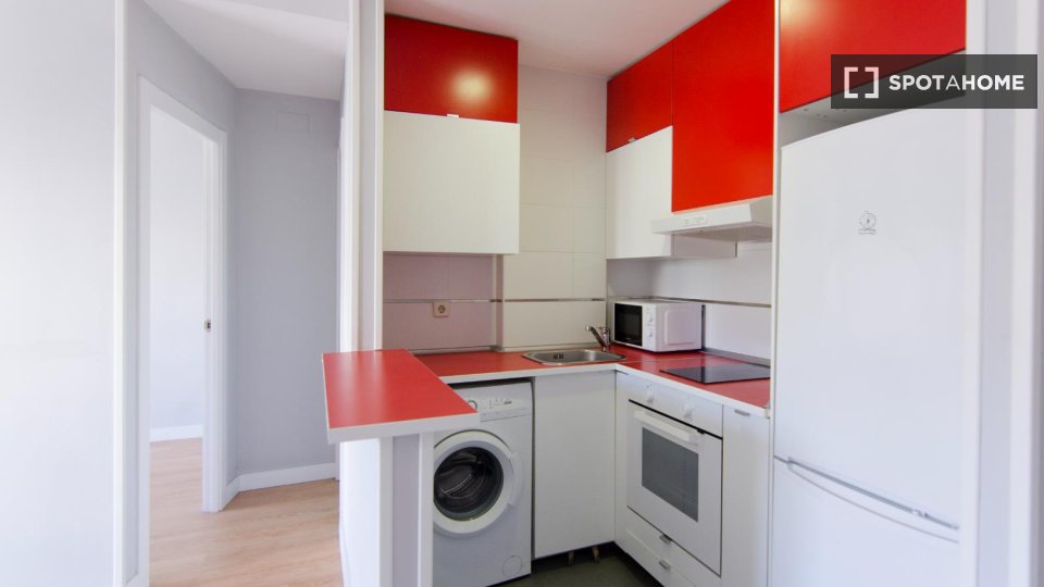 Double room Madrid, 6 beds — photo 11