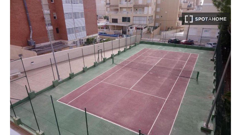 Apartment Alicante, 3 beds, 77m² — photo 8