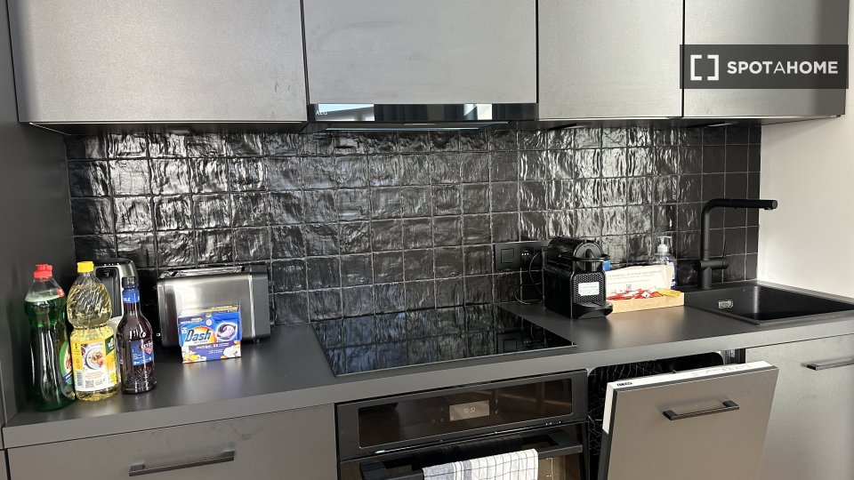 Apartment Brussels, 1 bed, 80m² — photo 1
