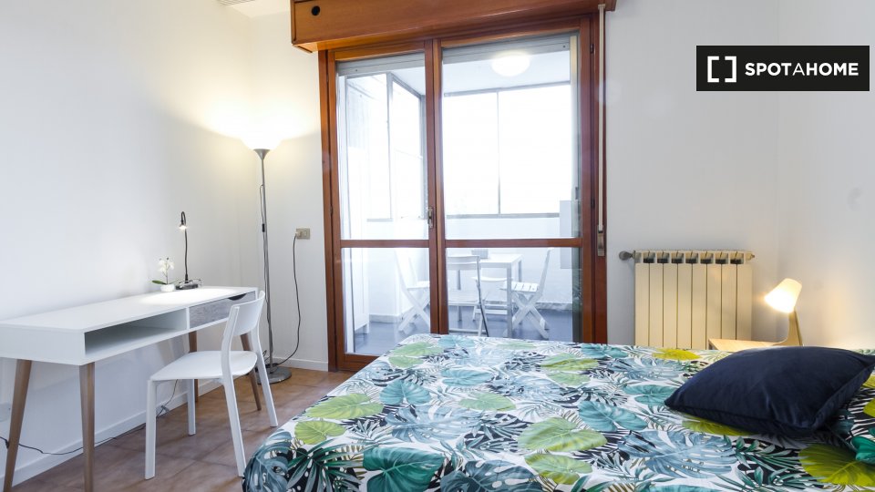 Double room Milan, 3 beds, 75m² — photo 9