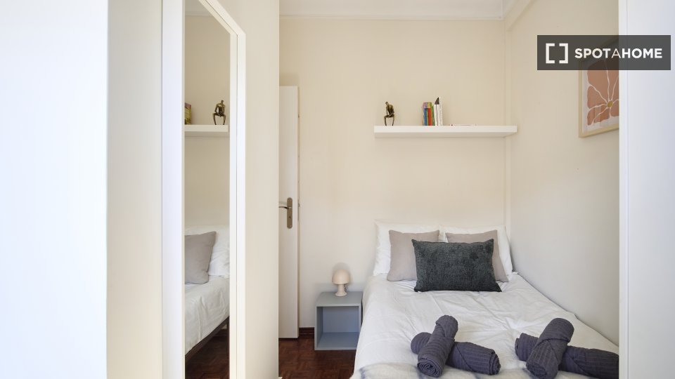 Double room Lisbon, 10 beds — photo 8
