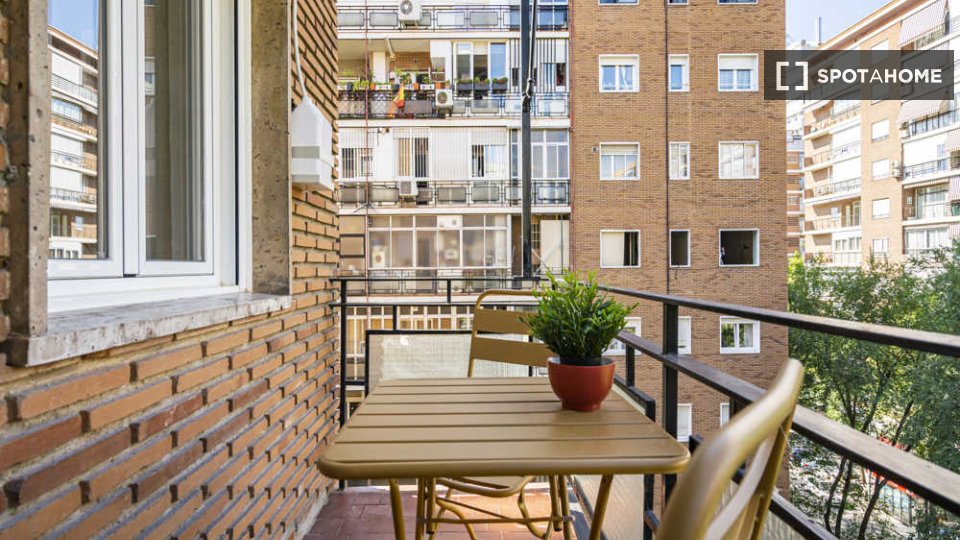 Double room Madrid, 6 beds — photo 67