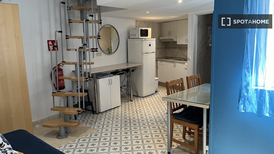 Apartment Madrid, 2 beds, 45m² — photo 29
