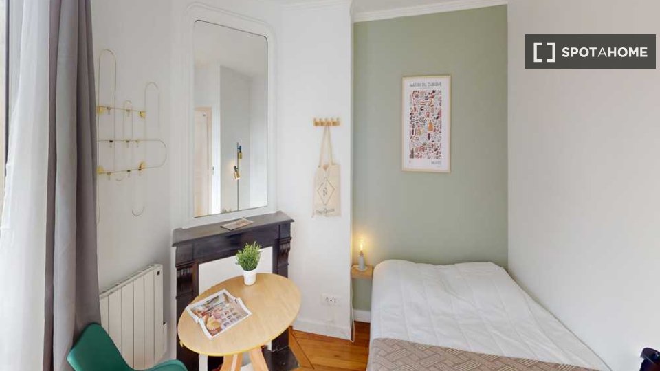 Double room Paris, 3 beds, 50m² — photo 20