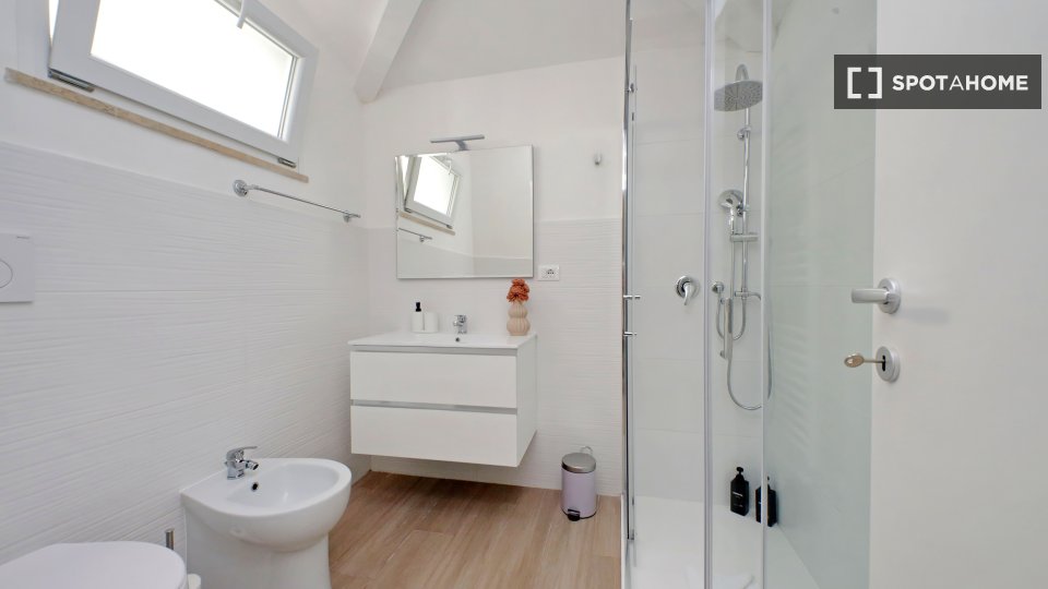 Apartment Rome, 2 beds — photo 7