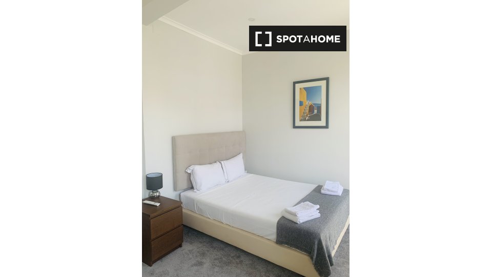 Double room Lisbon, 4 beds, 100m² — photo 11