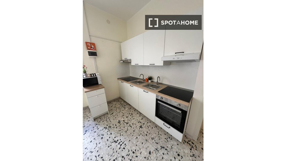 Double room Cagliari, 14 beds — photo 16