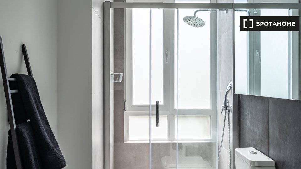 Apartment Lisbon, 2 beds — photo 16