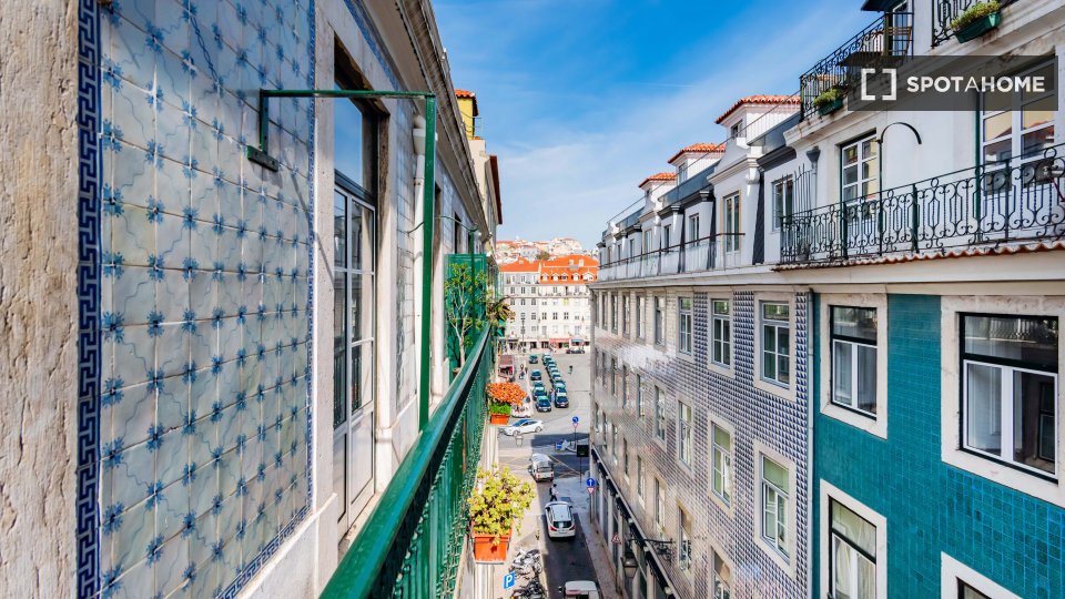 Apartment Lisbon, 2 beds — photo 16