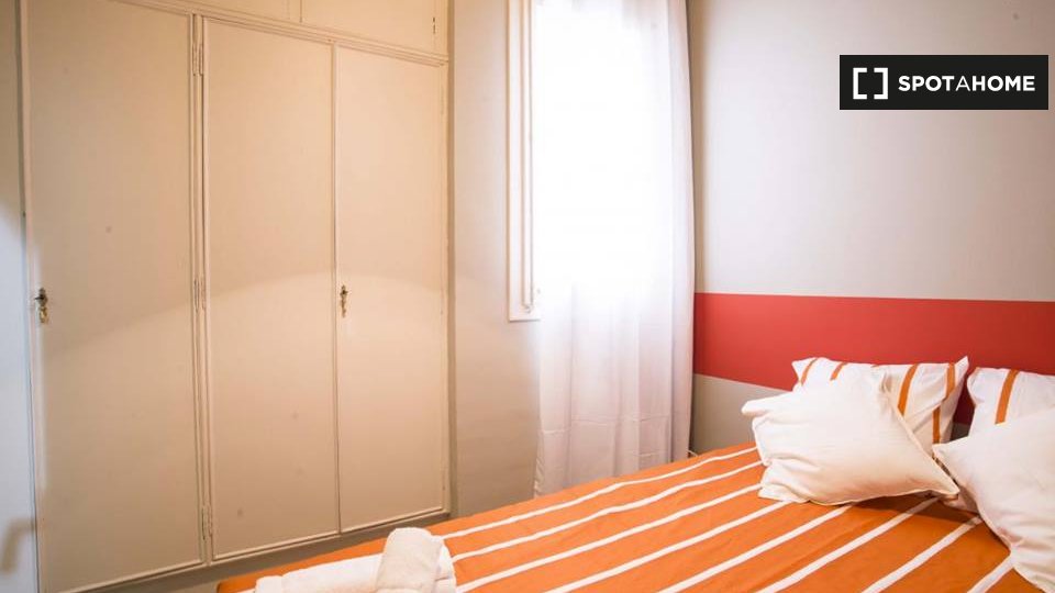 Double room Barcelona, 8 beds, 180m² — photo 1
