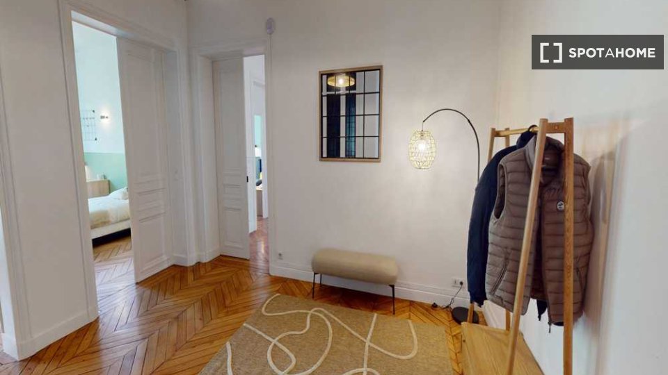 Double room Paris, 9 beds, 250m² — photo 7