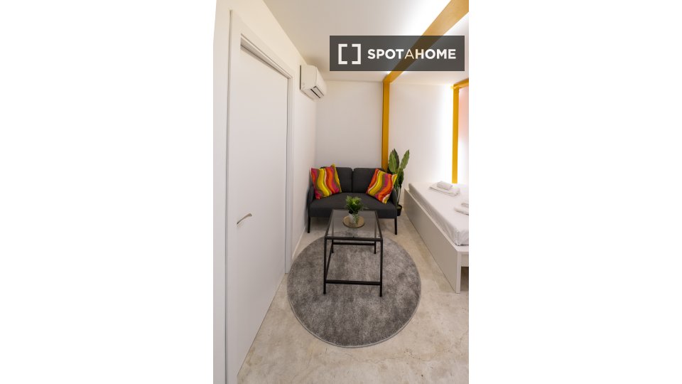Estudio en alquiler en Embajadores, Madrid