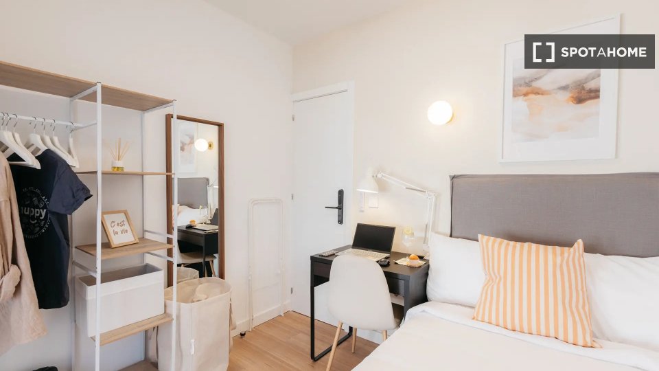 Habitación doble Valencia, 5 habitaciones — foto 10