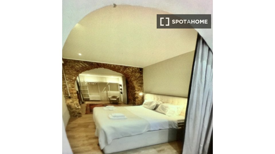 Apartment Lisbon, 2 beds, 90m² — photo 14