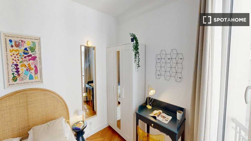 Double room Paris, 5 beds, 50m² — photo 6
