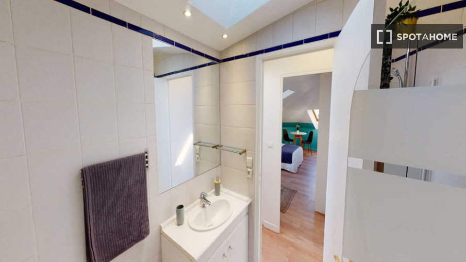 Double room Paris, 4 beds, 80m² — photo 14