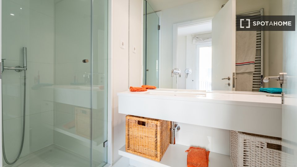 Apartment Porto, 3 beds, 202m² — photo 17